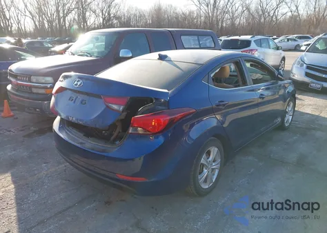 2016 Hyundai Elantra Value Edition z USA, uszkodzony, nr VIN 5NPDH4AE4GH787933